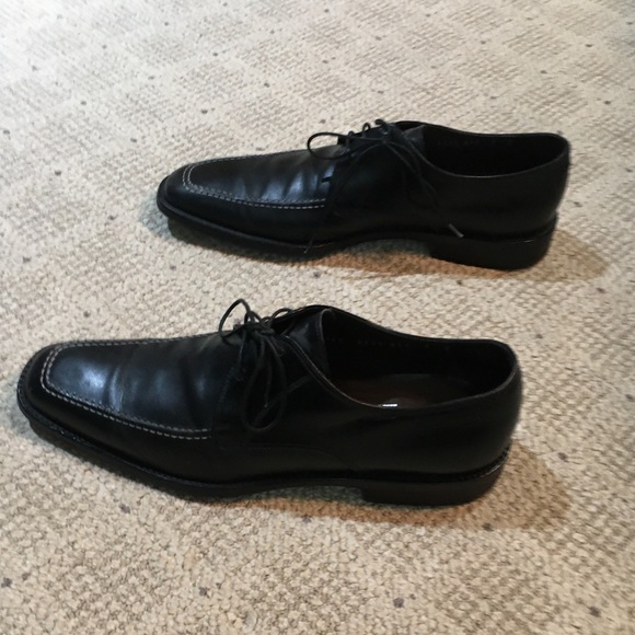 SOLD!!Salvatore Ferragamo Leather Oxford Shoes. - Picture 4 of 12